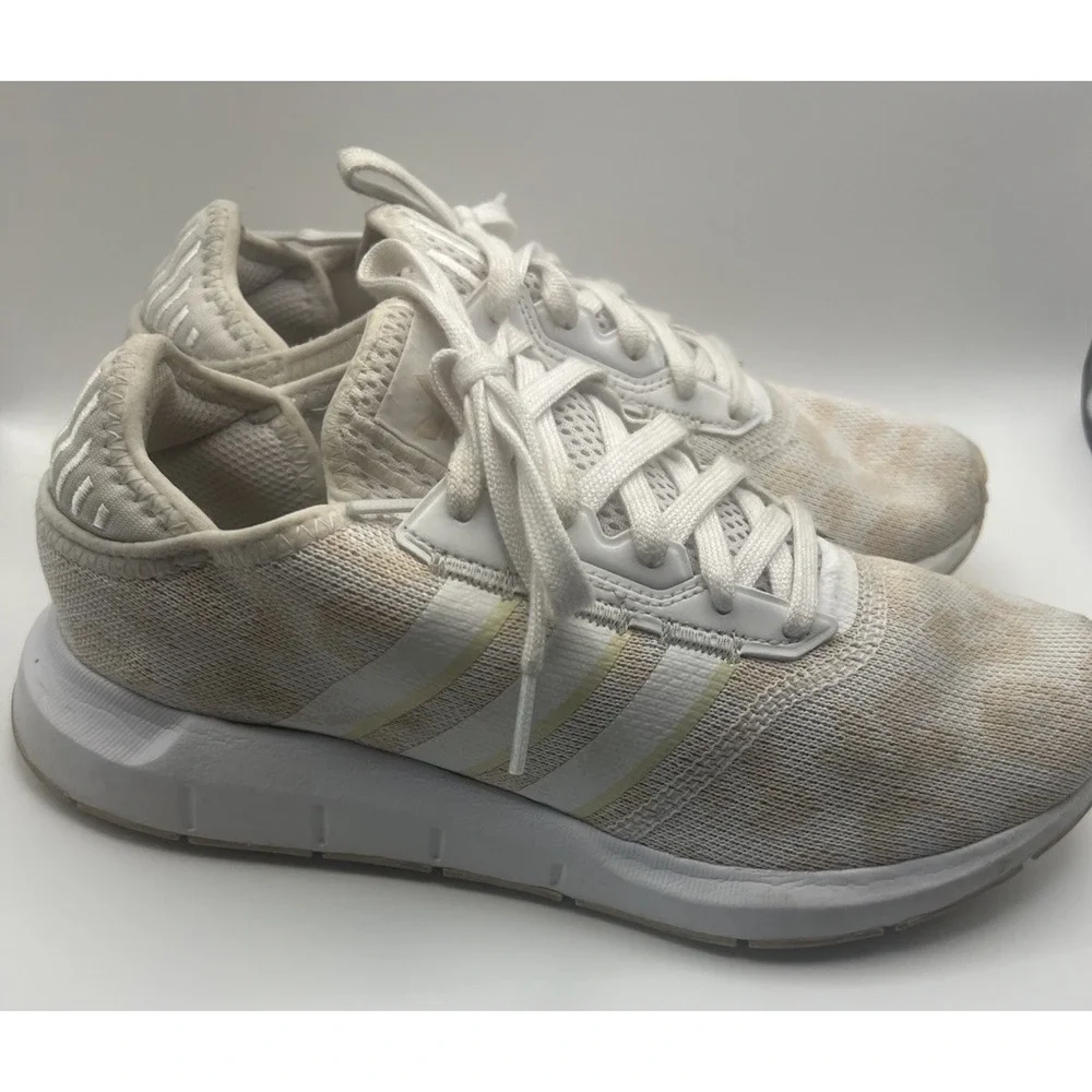 adidas Swiftrun Women's Athletic Sneakers White/Gold Size 7.5‎ Excellent